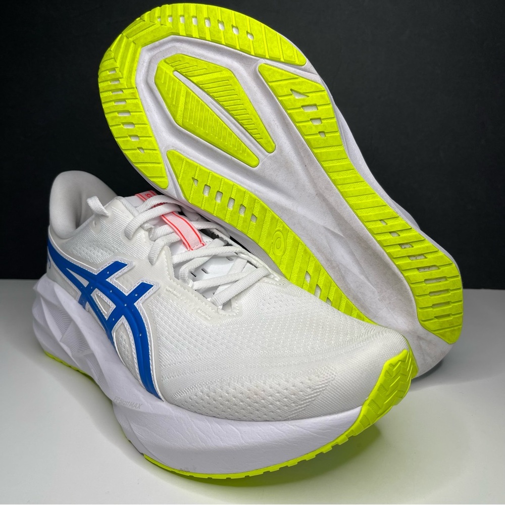 Asics Novablast 5 ATC White Tuna 1011C137-100 Men’s size 8.5